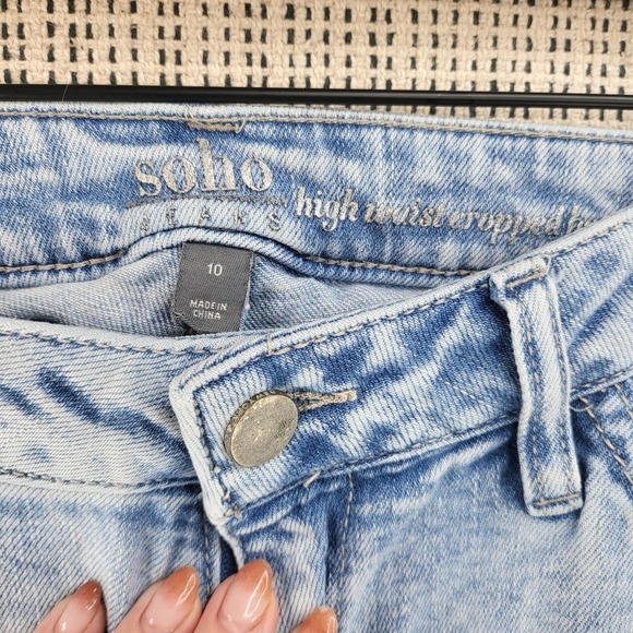 Soho Jeans Pants Womens 10 Light Wash High Waist Cropped Distressed Frayed Hem - Picture 2 of 6